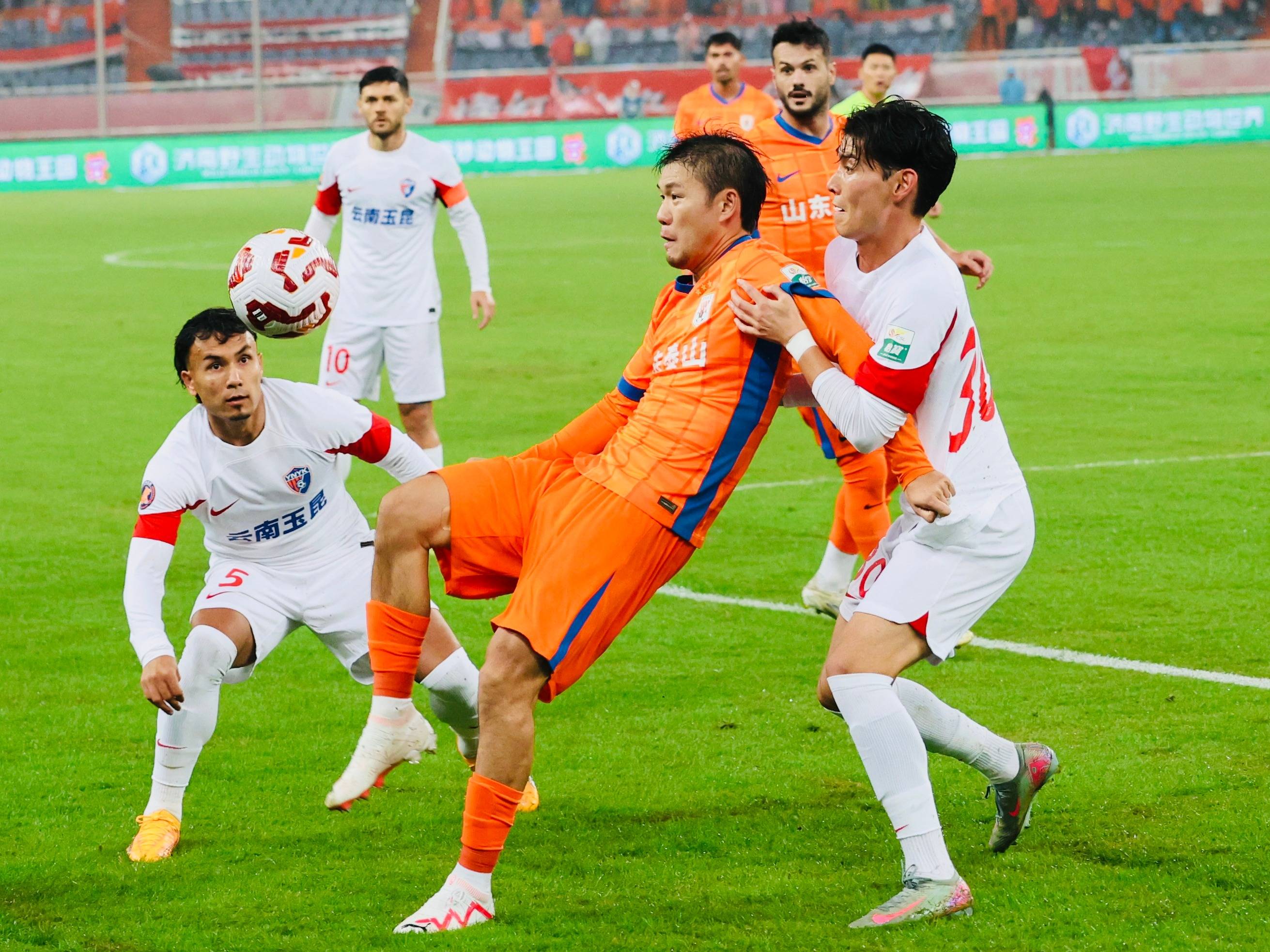 国王杯赛程吃紧,山东泰山今晨豪取连胜,气氛紧张,医务组通报恢复的简单介绍 国王杯赛程吃紧,山东泰山今晨豪取连胜,气氛紧张,医务组通报恢复的简单介绍